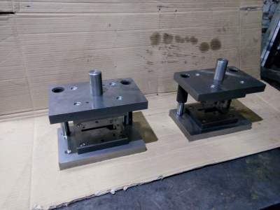 Штамп пробивной