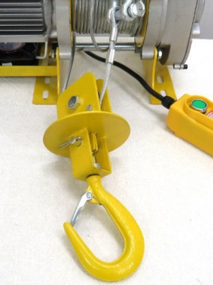 TSA г/п 500/1000 кг 40м 220в