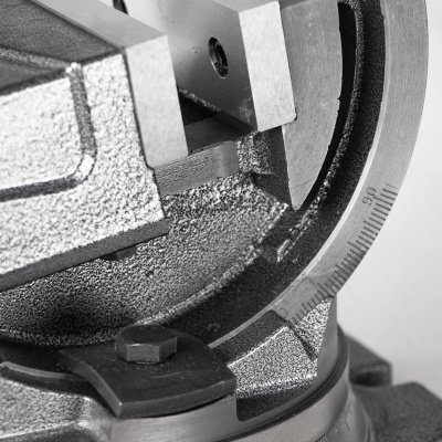 Машинные тиски с поворотным основанием SS-125